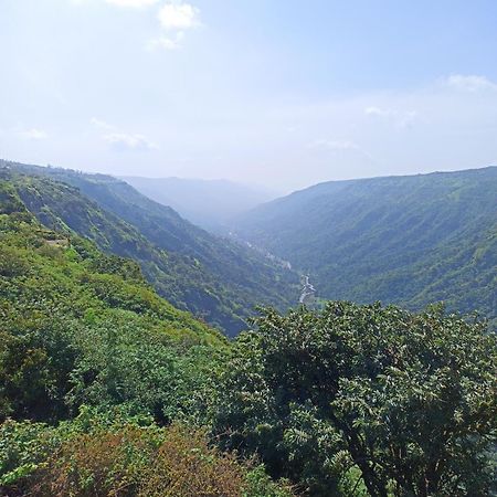 Strawberry Country Villa Mahābaleshwar Exterior foto
